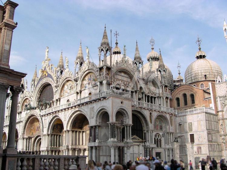 サンマルコ寺院　ベネツィア　イタリア サンマルコ寺院,ベネツィア,イタリアの写真素材