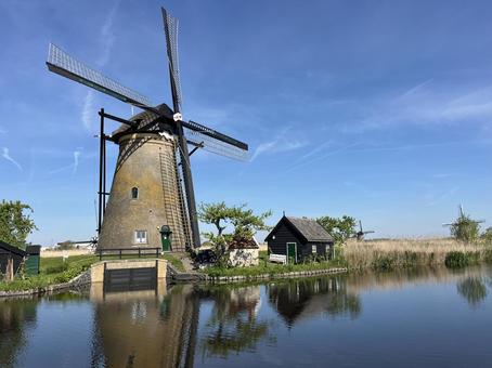 キンデルダイク＝エルスハウトの風車網 キンデルダイク,風車,オランダの写真素材