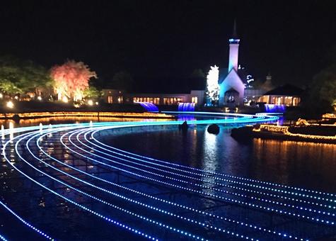 La gran corriente del pueblo Rikko, se aplicó iluminación, al aire libre, no hay nada que la gente, JPG