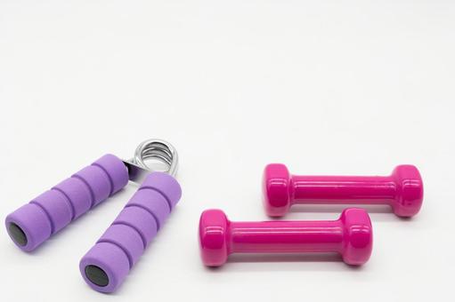 ダンベルとハンドグリップ ダンベルとハンドグリップ トレーニング,フィットネス,運動の写真素材