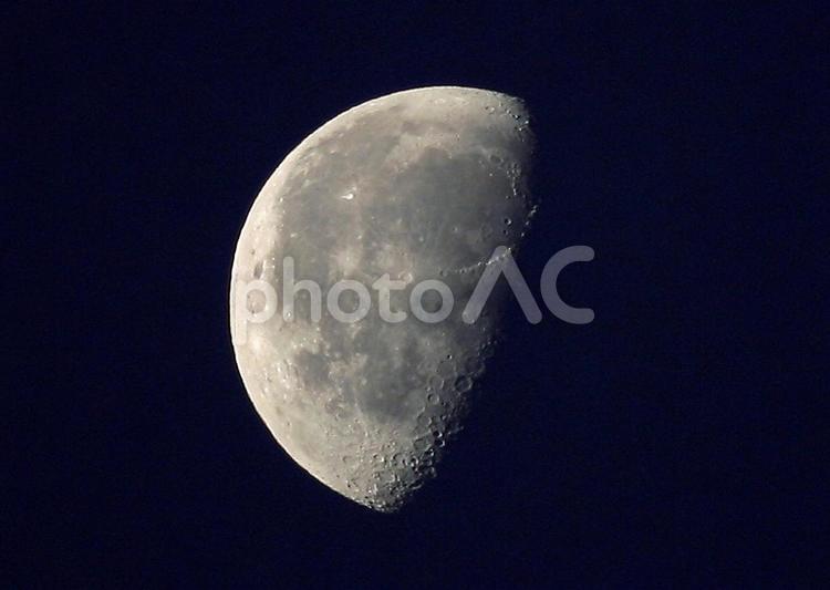 月齢２０．７の月 月,天体,お月様の写真素材