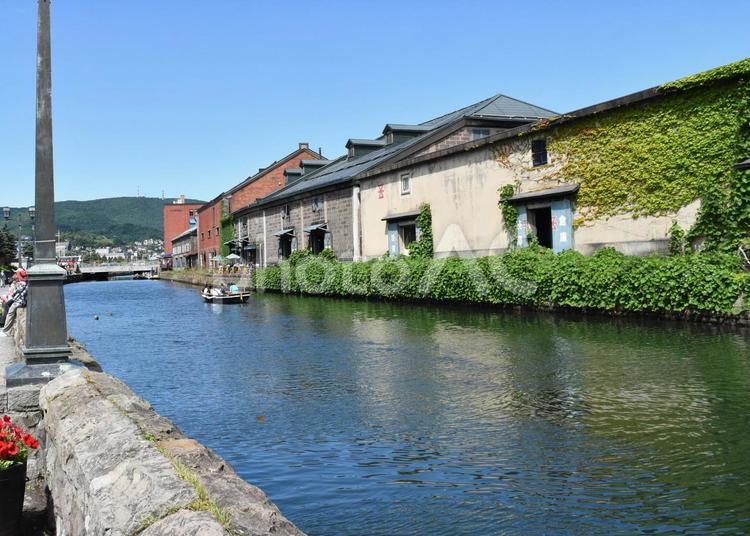小樽の運河と街並み 小樽,小樽運河,川の写真素材