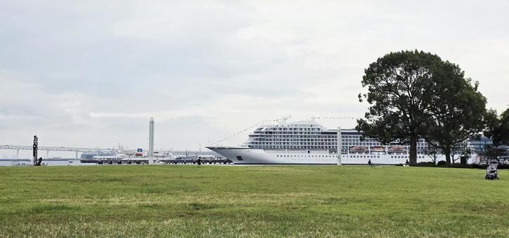 風景 横浜 臨港パーク 風景 横浜 臨港パーク 風景,街並み,神奈川県の写真素材