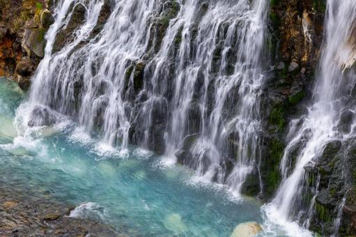 糸を引く水の流れの白ひげの滝2 糸を引く水の流れの白ひげの滝2 白ひげの滝,滝,スローシャッターの写真素材