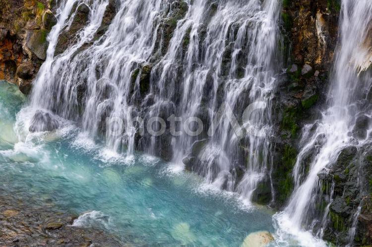 糸を引く水の流れの白ひげの滝２ 白ひげの滝,滝,スローシャッターの写真素材