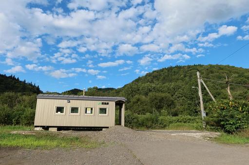 夏の筬島駅 夏の筬島駅 駅,jr,無人駅の写真素材