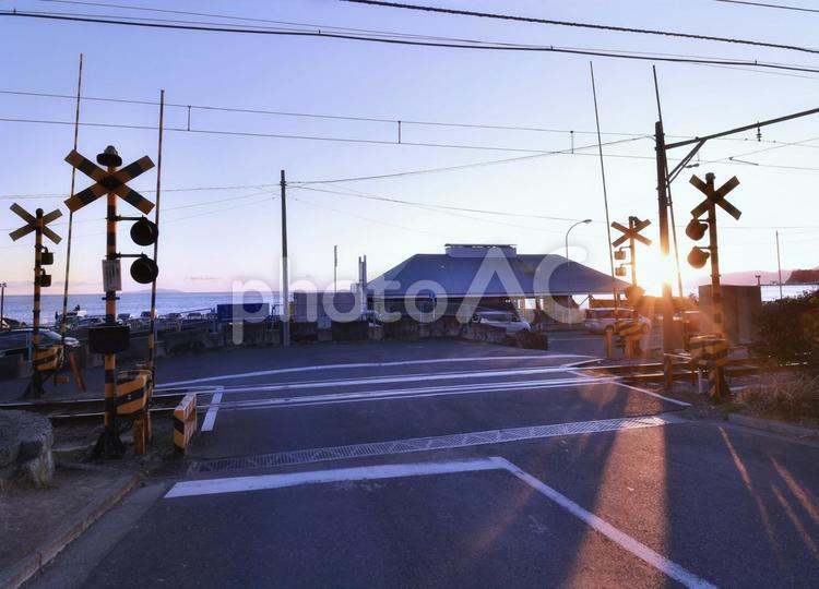 踏み切り 踏み切り 通り,道路,交通機関の写真素材