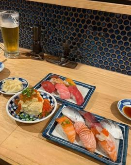 お寿司 お寿司,マグロ,サーモンの写真素材