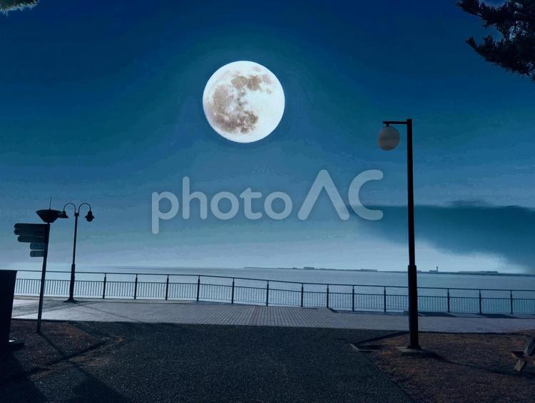 くっきりとした満月 満月,月,背景素材の写真素材