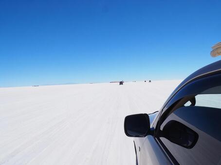 ウユニ塩湖へGO 南米,南米旅行,海外旅行の写真素材