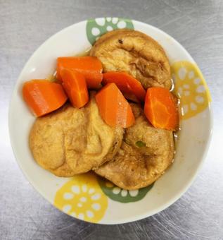 枝豆がんもと人参の含め煮1 枝豆がんもと人参の含め煮1の写真