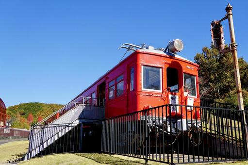 鞍ヶ池公園の名鉄電車展示 鞍ヶ池公園,名鉄,名鉄モ800形の写真素材