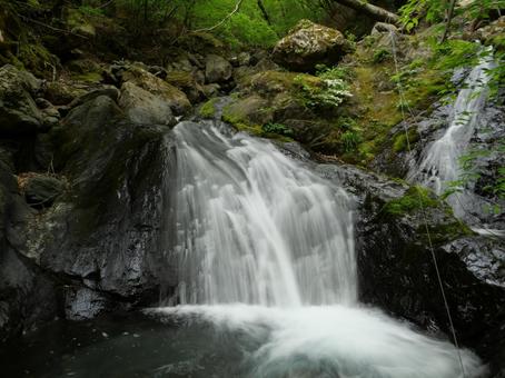 山伏の渓流 山伏の渓流 山伏,渓流,滝の写真素材