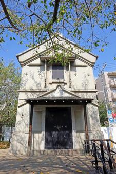 門と蔵のある広場（豊島） 門と蔵のある広場,旧丹羽家邸宅跡,丹羽茂右衛門の写真素材
