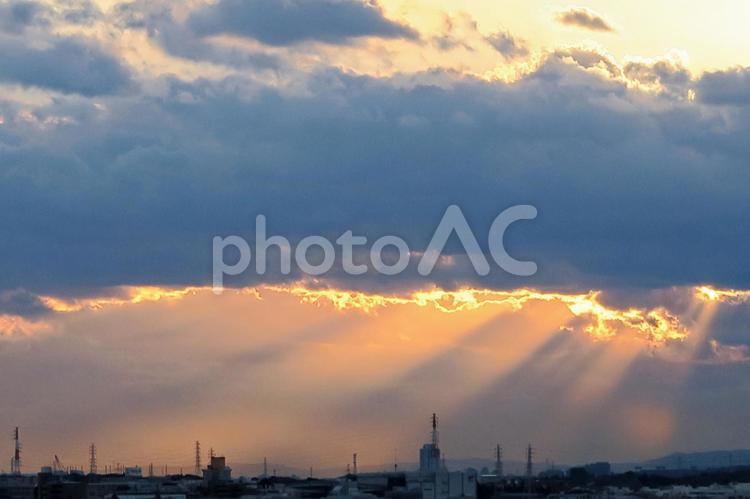 朝焼け　日の出　dawn  朝焼け,夜明け,朝焼け雲の写真素材