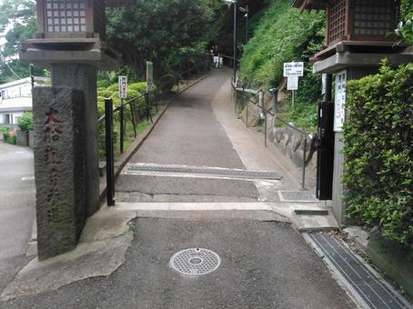 大船観音　参道 道路,参道,上り坂の写真素材