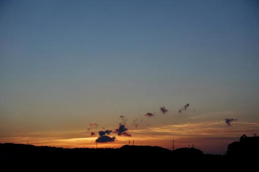 住宅街の夜明け~夏~306 住宅街の夜明け~夏~306 朝日,日の出,早朝の写真素材