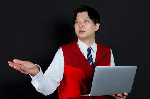 赤いベストの男性 赤いベストの男性 男性,ベスト,赤色の写真素材