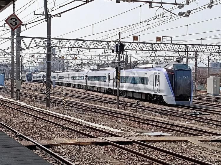 車両センターで休むＥ３５３系 鉄道,jr,jr東日本の写真素材