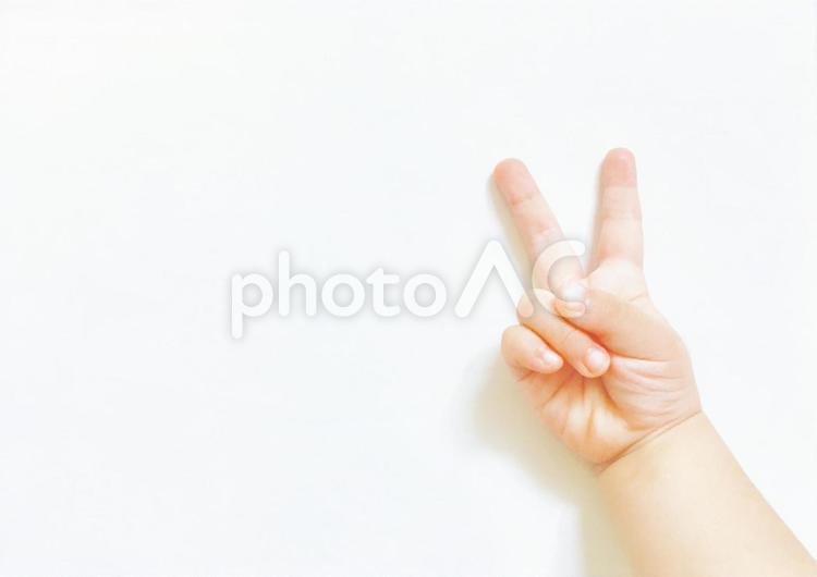 ハンドジェスチャー（指数字②） 指数字,2,数字の写真素材