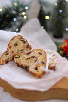 シュトーレン　クリスマス シュトーレン,シュトレン,クリスマスの写真素材