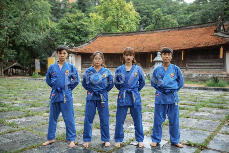 ボビナム・男性と女性１３ ボビナム,ベトナム,武術の写真素材
