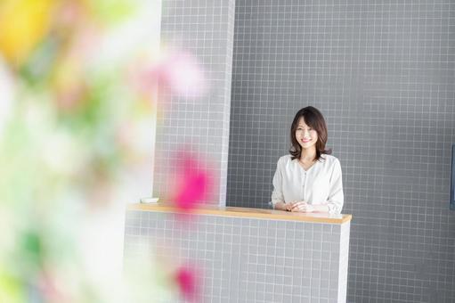 ライフスタイル 挨拶,コンシェルジュ,親切の写真素材