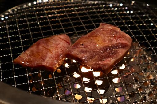 焼肉の厚切りタン（ホルモン・肉） 焼き肉,食べ放題,イメージの写真素材