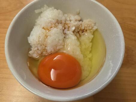 卵かけご飯 卵,赤玉,卵かけご飯の写真素材