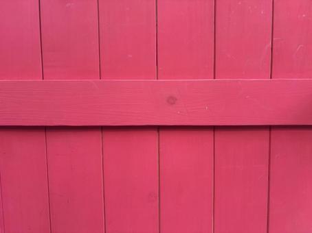 赤い板の壁　コピースペースの写真