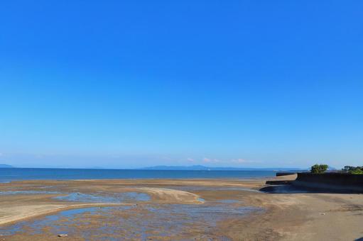 大三東駅からの眺め　海辺　海　青空　山地　 海,空,青空の写真素材