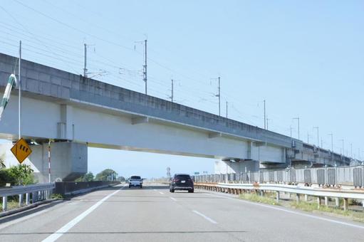 空いている高速道路のイメージ 北陸道 空いている高速道路のイメージ 北陸道 北陸自動車道,北陸道,高速道路の写真素材