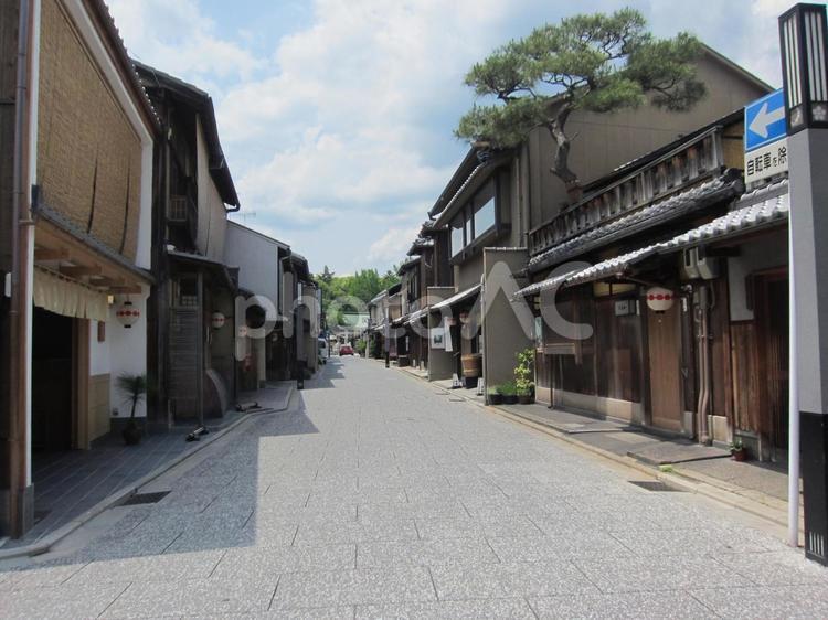 京都最古のお茶屋「上七軒」の現在の町並み。　その一 上七軒,京都,お茶屋の写真素材