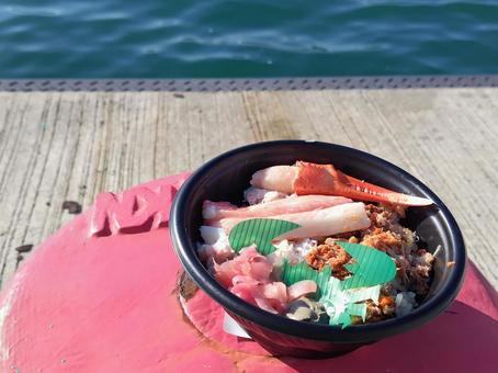 冬の味覚 松葉ガニ,かに丼,海鮮丼の写真素材