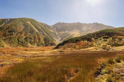 秋の立山(神の道) 秋の立山(神の道)の写真