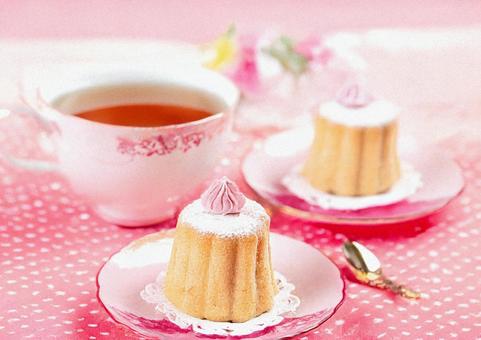 ケーキと紅茶 ケーキと紅茶の写真