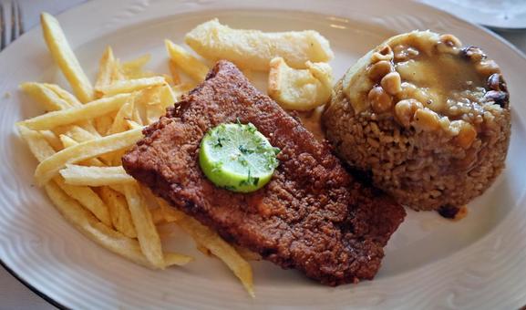 アレキサンドリアでのランチ アレキサンドリアでのランチ エジプト料理,アレキサンドリア,エジプトの写真素材
