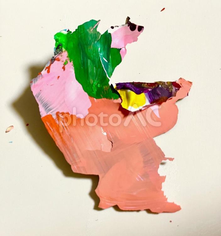 緑とピンクの混ざった絵の具の膜 絵の具,ピンク,素材の写真素材