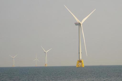 風力発電機 風力発電機 洋上,風力発電機,海洋の写真素材