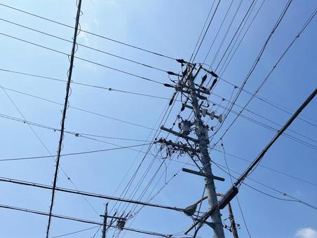 青空と電線 電柱,電線,スカイブルーの写真素材