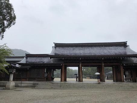 Visiting on a rainy day, JPG