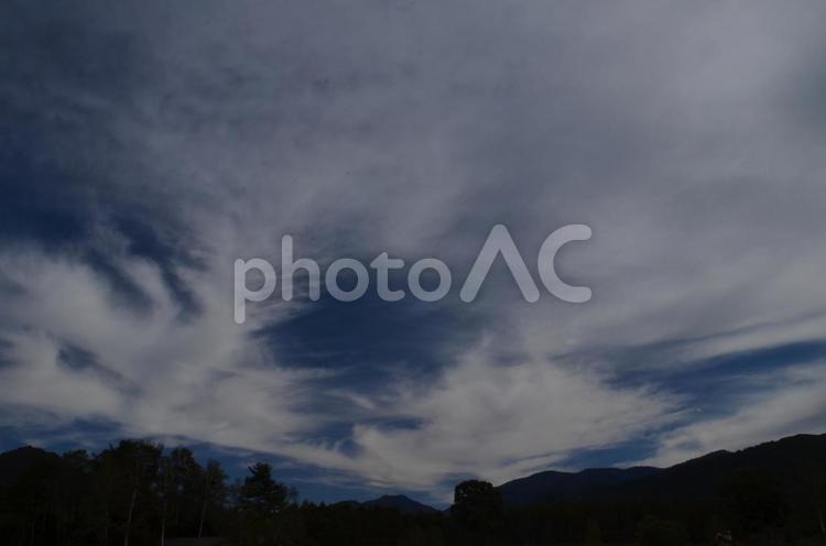 開田高原の秋　青い空と白い雲 秋,そら,秋の空の写真素材