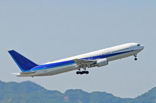 飛行機 飛行機 旅客機,航空機,フライトの写真素材