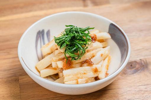長芋の梅肉和え 長芋の梅肉和え 長芋,ながいも,山芋の写真素材