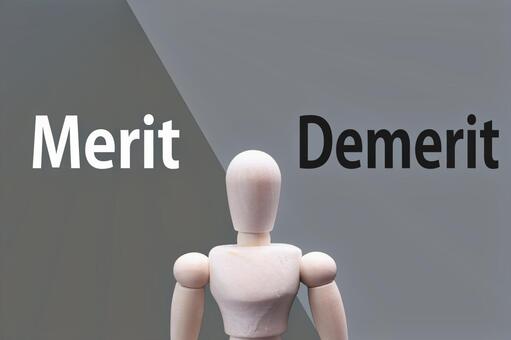 メリットとデメリットを比較する人 メリット,デメリット,良いの写真素材