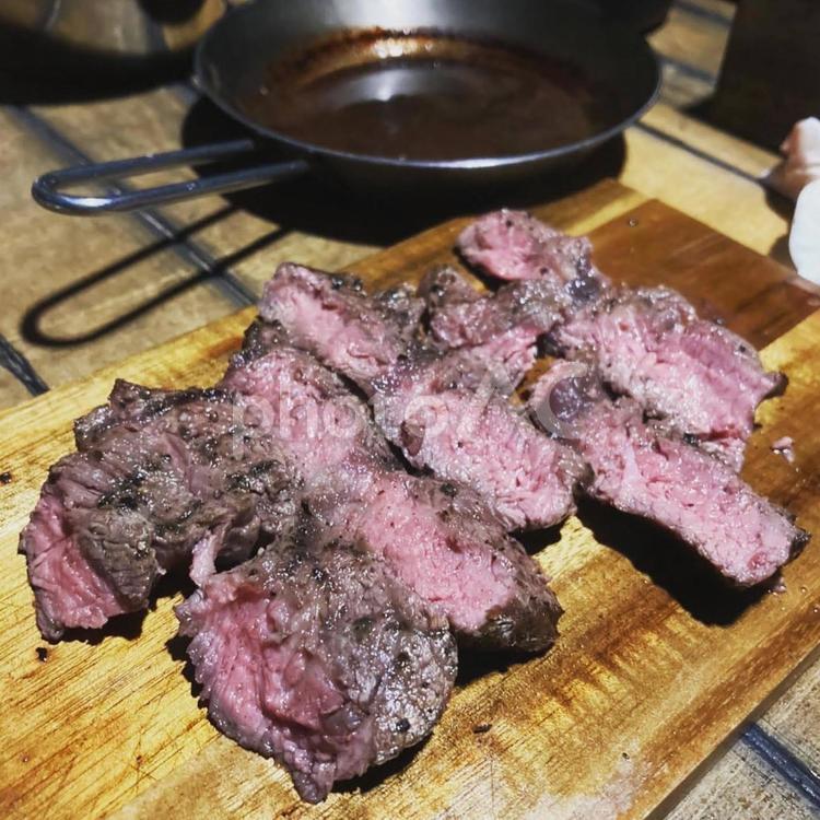 シュラスコ　ステーキ肉　スクエア ディナー,ステーキ,ごちそうの写真素材