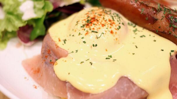 エッグベネディクトの写真