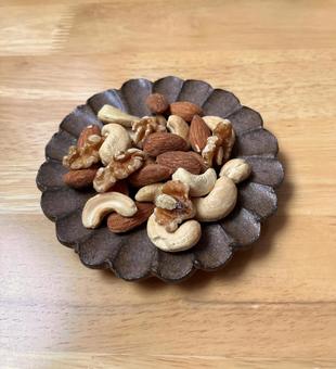 Mixed nuts 2, JPG