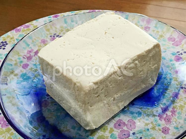 昔ながらの木綿豆腐 木綿豆腐,食材,和食の写真素材