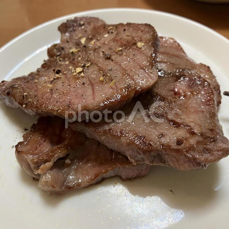 厚切り牛タン 牛タン,タン,厚切りの写真素材